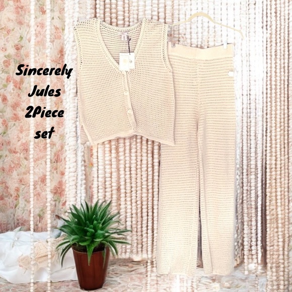 SINCERELY JULES NWT 2 PIECE SET CROCHET FLARE PANTS OFF WHITE WOMENS MEDIUM - Picture 1 of 10